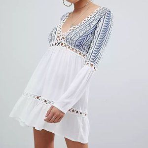 Misguided White Mini Swing Dress Size 4